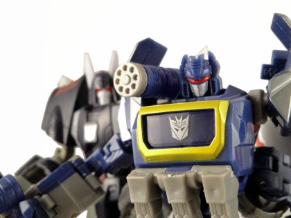 Soundwave Click to expand the photo in a new window.