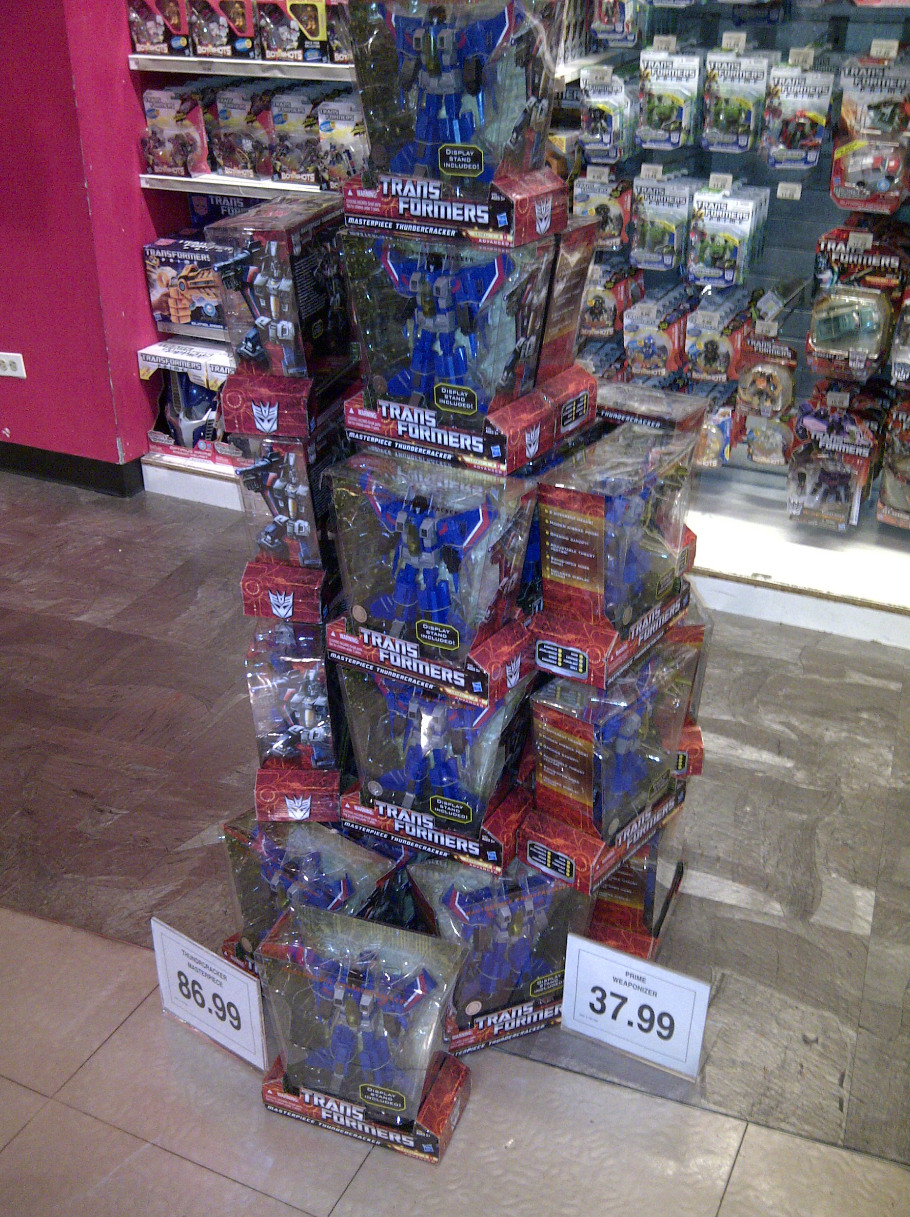 Toys r us masterpiece optimus best sale prime