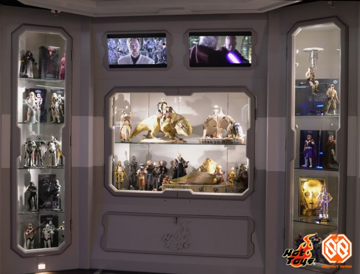 Visit Hot Toys!